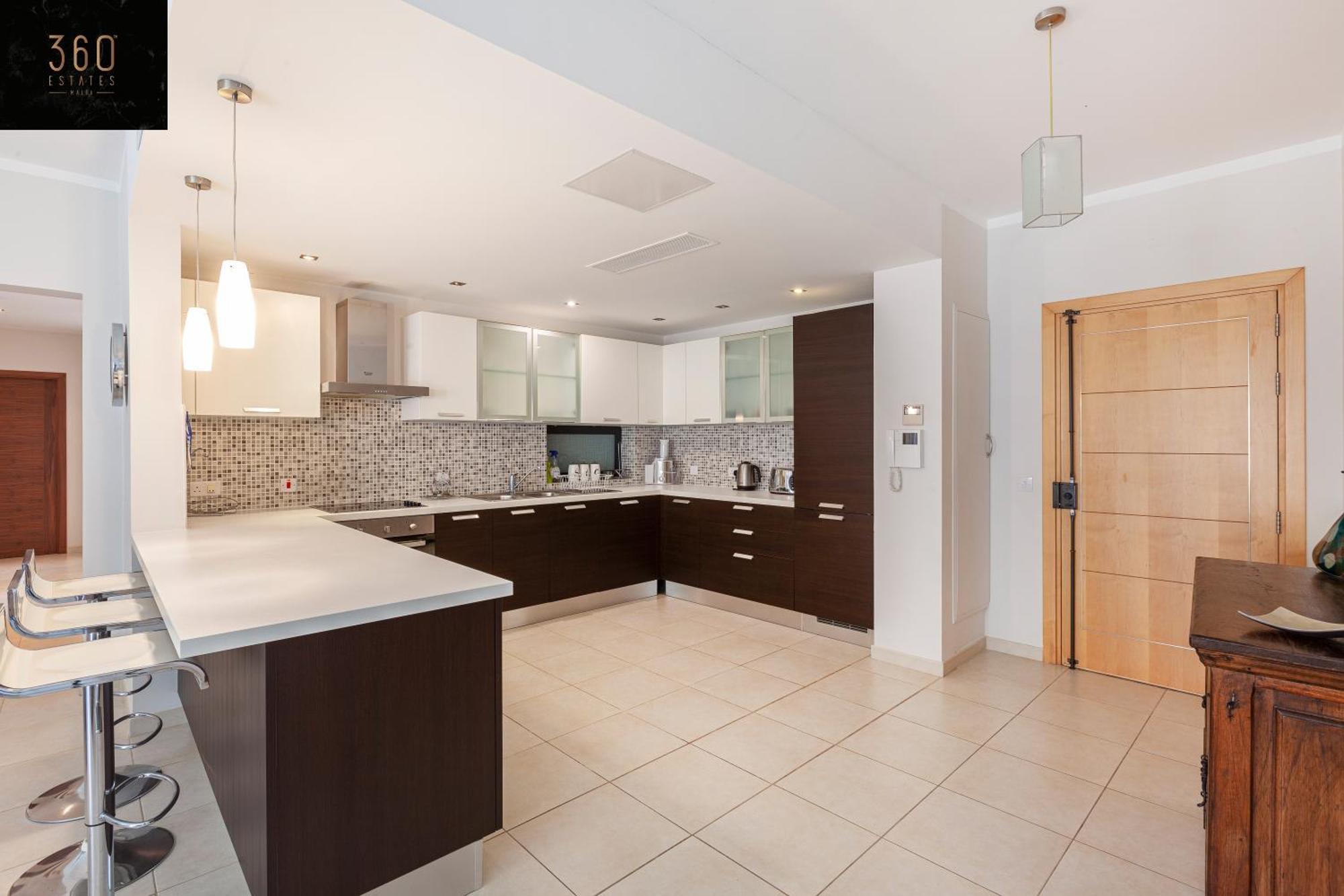 Pender Lux Complex - 3Br Unit With Private Parking By 360 Estates Apartamento St. Julian's Exterior foto